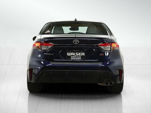 Used 2024 Toyota Corolla SE w/ SE Premium Package image 4