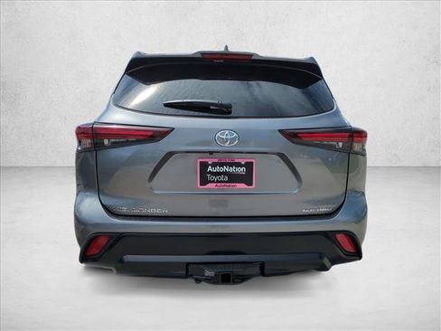 New 2026 Toyota Highlander XLE AWD/4WD image 8