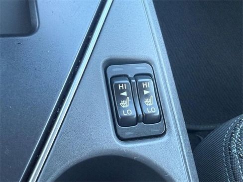 Used 2024 Subaru Crosstrek 2.0i Premium image 21