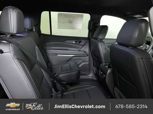 New 2026 Chevrolet Traverse LT w/ Driver Confidence Package AWD/4WD image 37