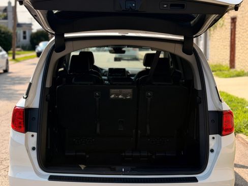 Used 2023 Honda Odyssey EX-L image 7