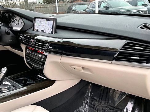 Used 2018 BMW X5 xDrive40e image 25