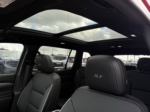 New 2026 Buick Enclave Sport Touring image 22