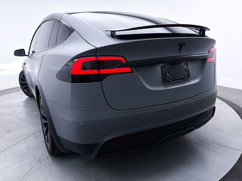 Used 2022 Tesla Model X image 8