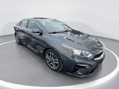 Used 2019 Kia Forte EX image 1