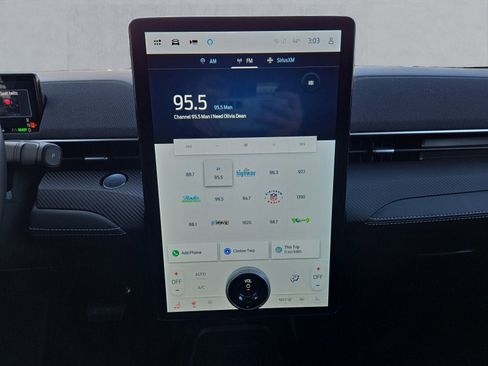 Certified 2025 Ford Mustang Mach-E Select w/ Comfort Package Lite image 17