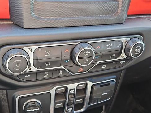 Used 2020 Jeep Gladiator Rubicon image 48