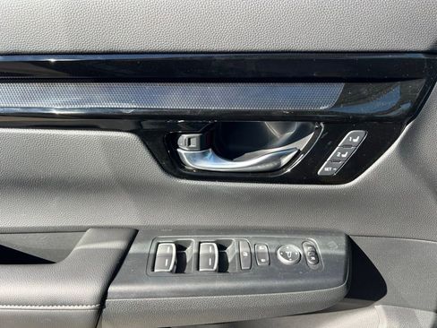 Used 2025 Honda CR-V EX-L image 16