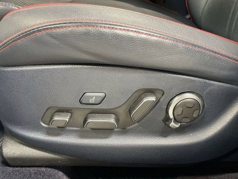 Used 2023 Genesis GV70 2.5T w/ Sport Prestige Package image 12