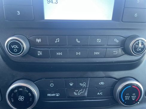 Used 2023 Ford Transit 250 Low Roof AWD w/ Exterior Upgrade Package image 32