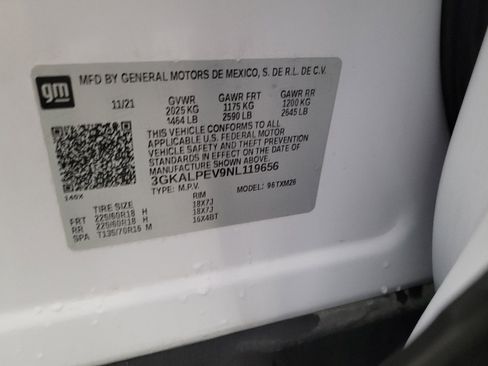 Used 2022 GMC Terrain SLT w/ LPO, Floor Liner Package image 33