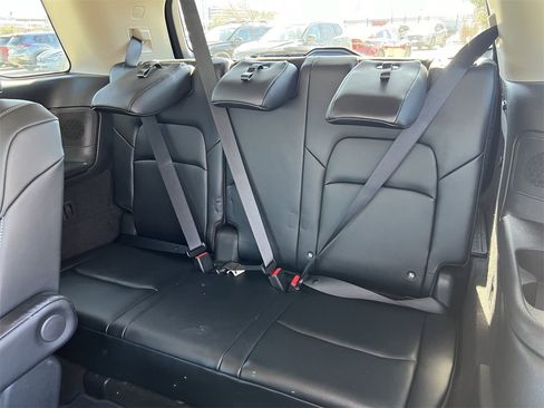 Certified 2023 Nissan Pathfinder Platinum w/ Lighting Package (N92) image 28