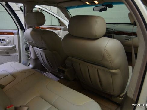 Used 1997 Cadillac De Ville D'Elegance w/ Safety/Security Pkg FWD image 10