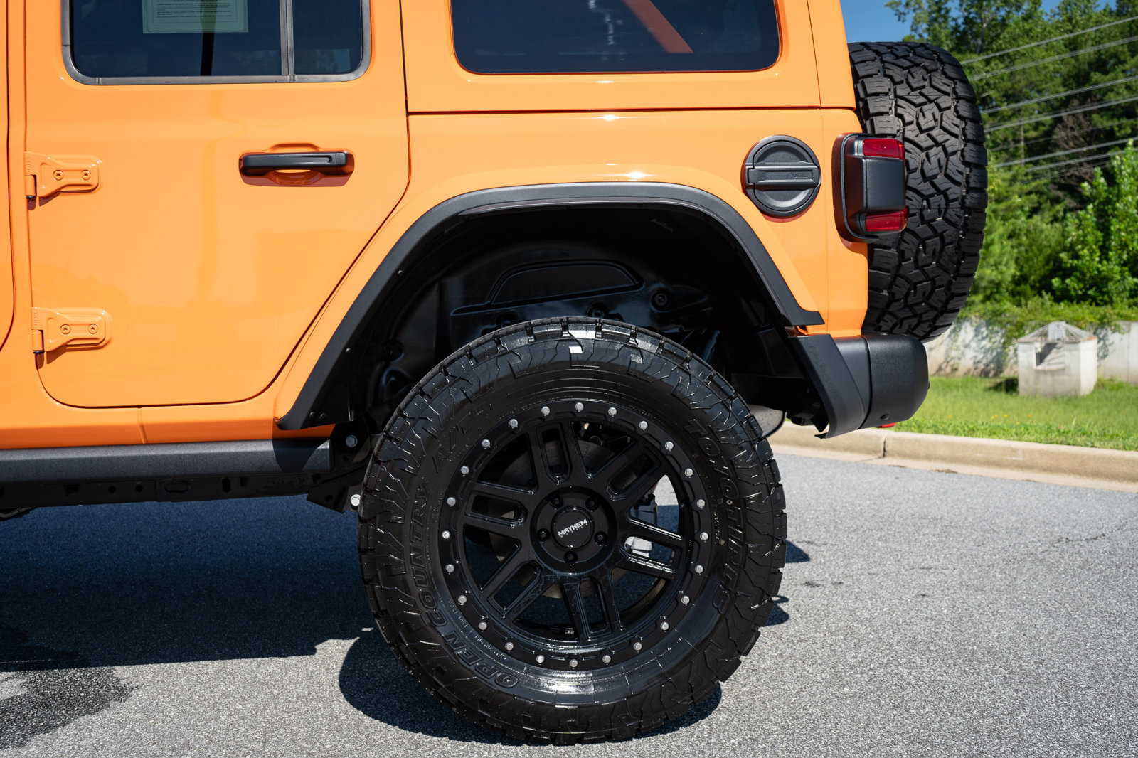 Used 2025 Jeep Wrangler Unlimited Rubicon AWD/4WD image 6