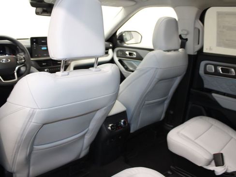 New 2026 Ford Explorer Platinum w/ LUX Leather Package image 26