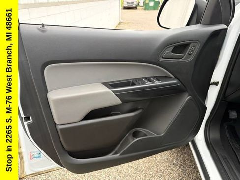 Used 2022 Chevrolet Colorado W/T RWD image 14