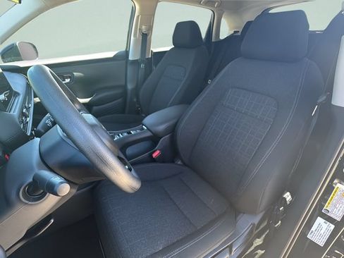 Used 2026 Honda HR-V LX image 9