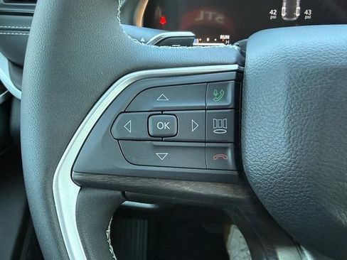 New 2026 Jeep Grand Cherokee Altitude AWD/4WD image 23