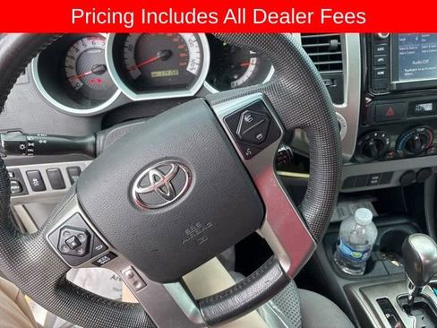 Used 2014 Toyota Tacoma 4x4 Double Cab w/ TRD Sport Package image 3