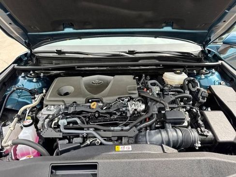 Used 2025 Toyota Camry SE FWD image 23