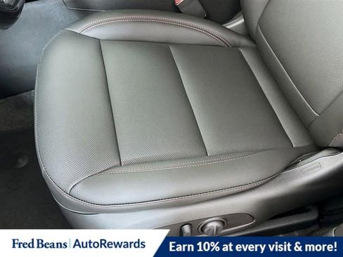 New 2025 Chevrolet Trax RS w/ Sunroof Package image 16