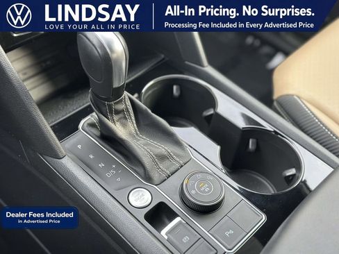 Certified 2023 Volkswagen Atlas Cross Sport SE w/ Black Wheel Package AWD/4WD image 19