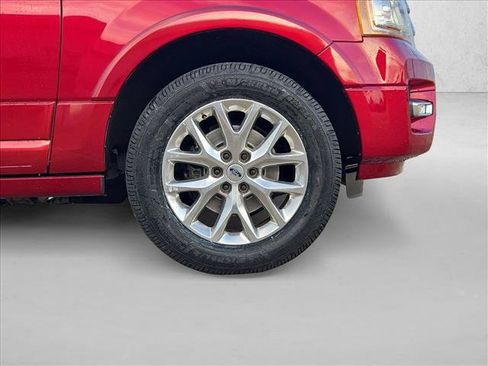 Used 2017 Ford Expedition Limited w/ Equipment Group 301A RWD image 22