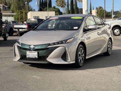 Used 2017 Toyota Prius Prime Premium w/ Carpet Mat Package FWD image 3