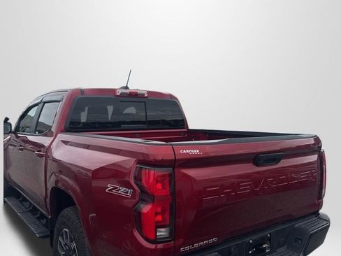 Used 2024 Chevrolet Colorado Z71 w/ Z71 Convenience Package 2 AWD/4WD image 4