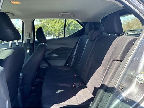Used 2023 Nissan Kicks S image 17