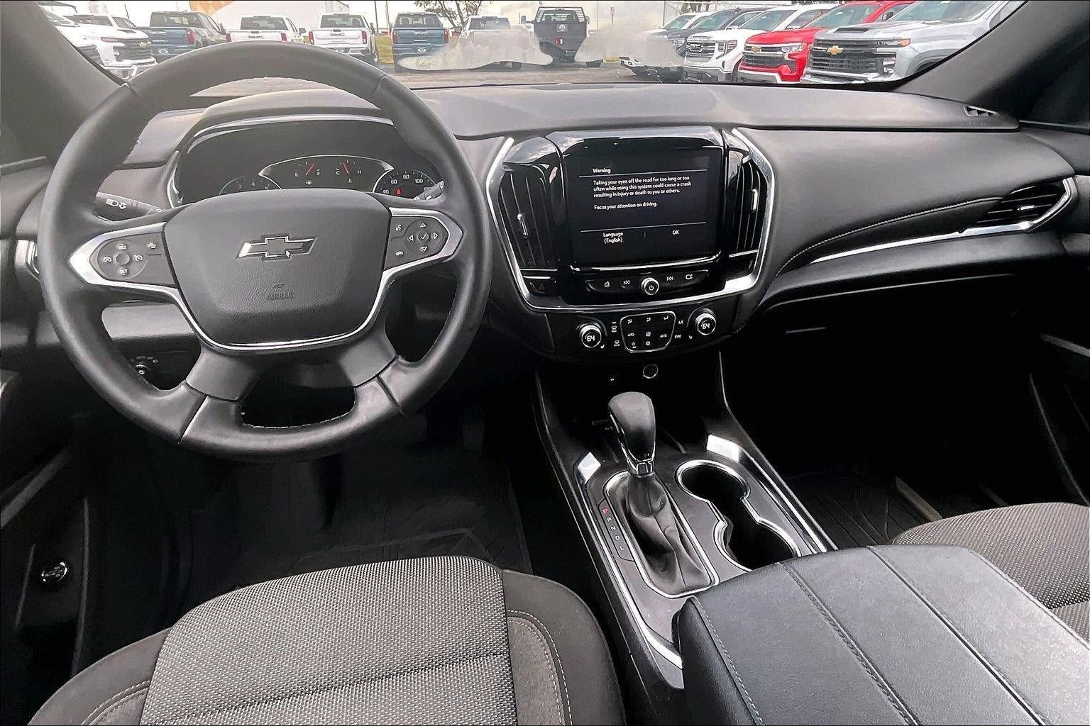 Used 2024 Chevrolet Traverse LT FWD image 16