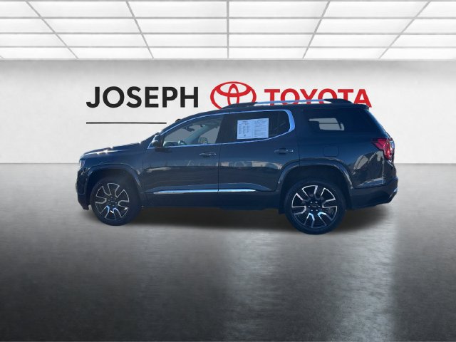 Used 2021 GMC Acadia Denali w/ Denali Technology Package FWD image 11