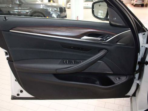 Certified 2023 BMW 530i 530i w/ Premium Package image 7