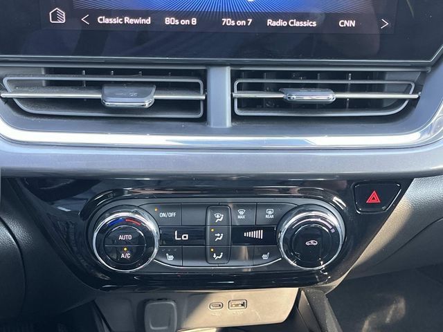 Certified 2024 Chevrolet Trax ACTIV w/ Sunroof Package FWD image 33