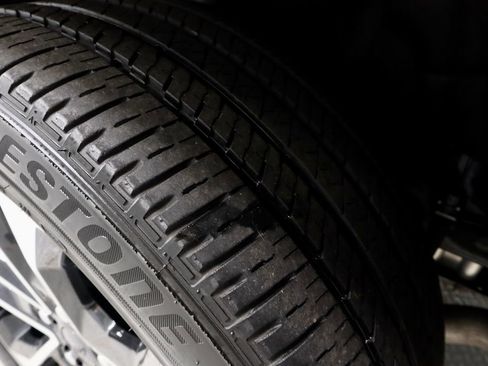 Used 2023 Jeep Grand Cherokee L Overland image 21