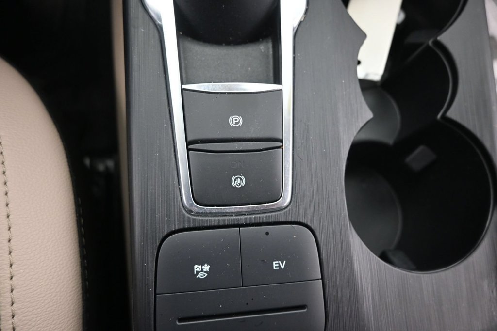 Used 2022 Ford Escape SEL FWD image 32