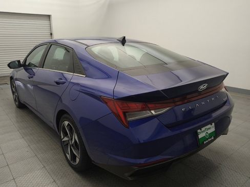 Used 2023 Hyundai Elantra Limited image 5