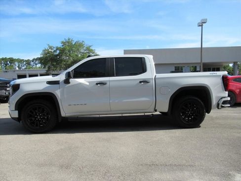 Used 2023 GMC Sierra 1500 Pro w/ Graphite Edition AWD/4WD image 4