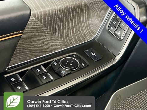 Used 2024 Ford F350 Platinum w/ Tremor Off-Road Package image 12