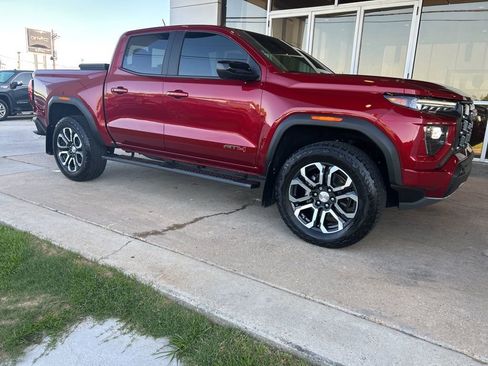 Used 2023 GMC Canyon AT4 w/ AT4 Premium Package image 2