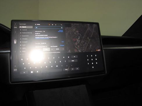 Used 2023 Tesla Model X AWD/4WD image 7