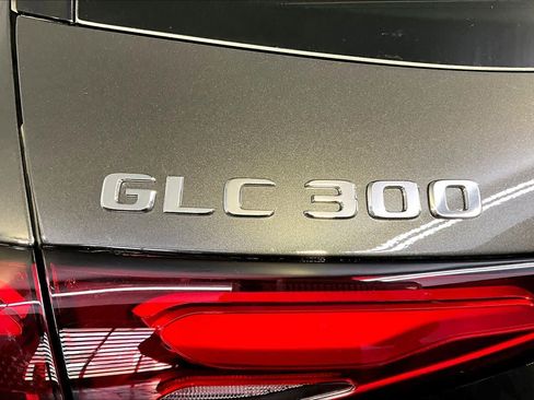 New 2026 Mercedes-Benz GLC 300 4MATIC image 6