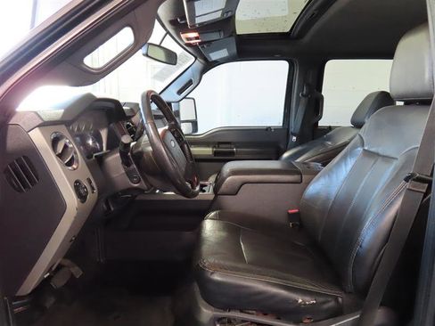 Used 2015 Ford F350 Lariat w/ Lariat Interior Package image 17
