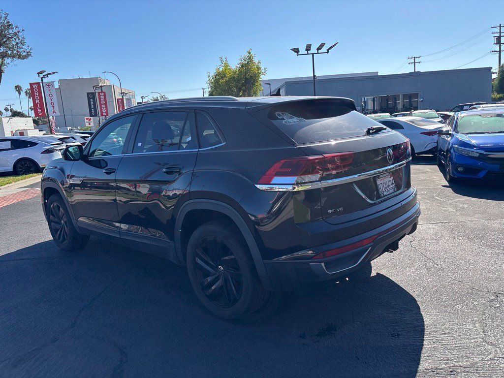 Used 2022 Volkswagen Atlas Cross Sport SE FWD image 7
