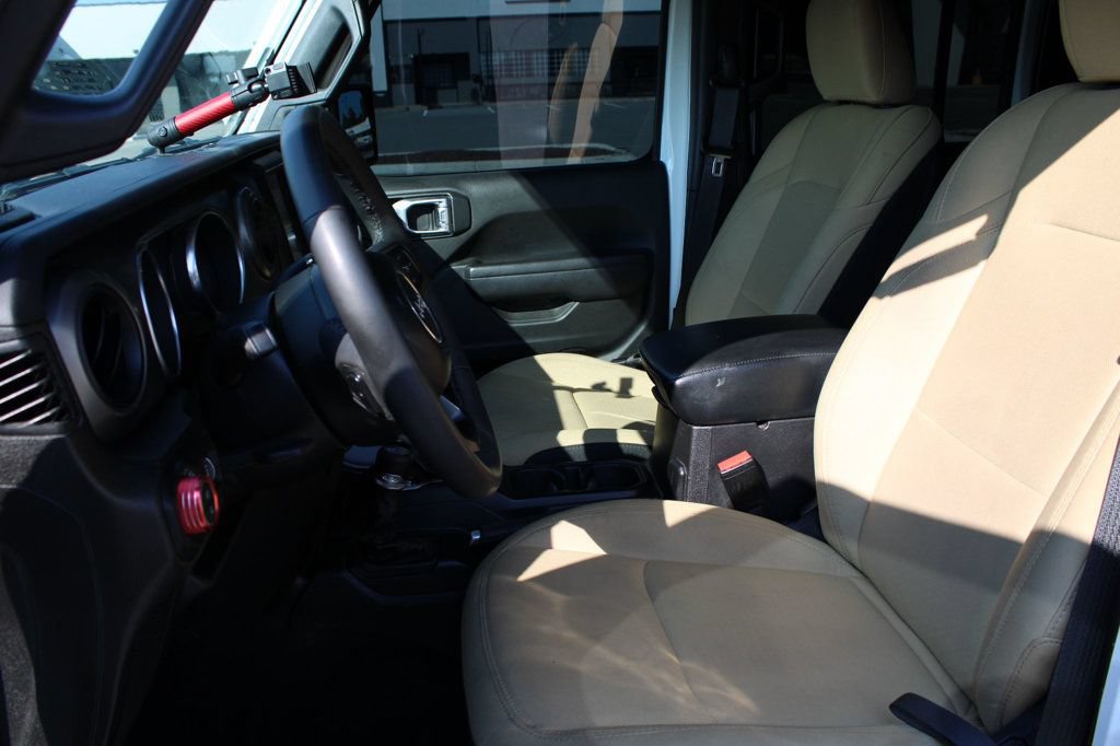 Used 2023 Jeep Gladiator Sport AWD/4WD image 10