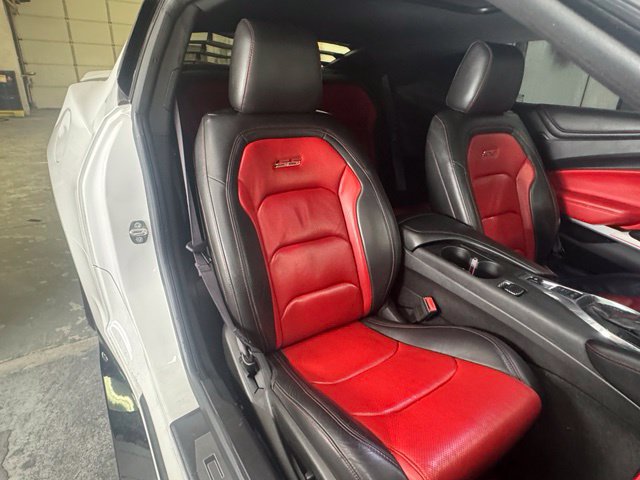 Used 2017 Chevrolet Camaro SS RWD image 22