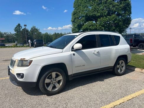 Used 2014 Jeep Compass 4WD image 6