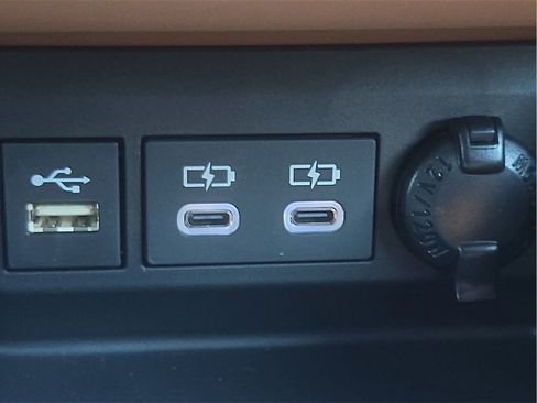 New 2026 Toyota Highlander Platinum image 23