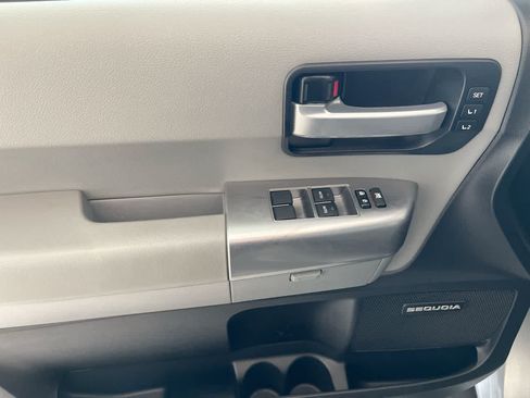 Used 2021 Toyota Sequoia Limited AWD/4WD image 13