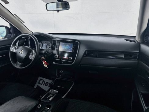 Used 2020 Mitsubishi Outlander SE AWD/4WD image 21
